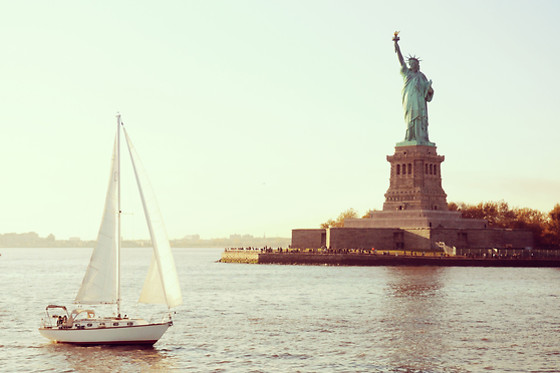 STATUE OF LIBERTY SAIL FOR 1