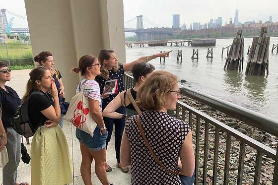 Guided Tour and Boat trip to Brooklyn at "Your New York Story"