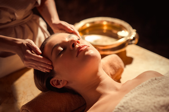 45-minute Shirodhara massage "Stress Relief"